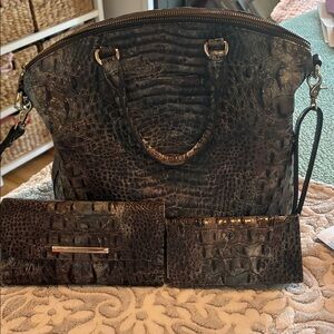 Chic Black Crocodile-Embossed Shoulder Bag Set